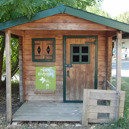 Camping Les Routes De Provence
