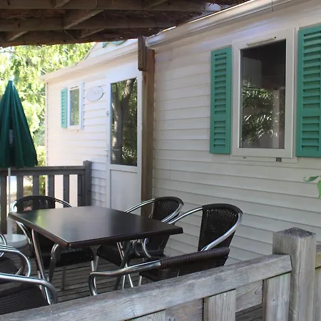 Camping Les Routes De Provence Campingplads Forcalquier