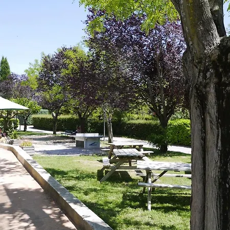 Campingplatz Camping Les Routes De Provence Forcalquier