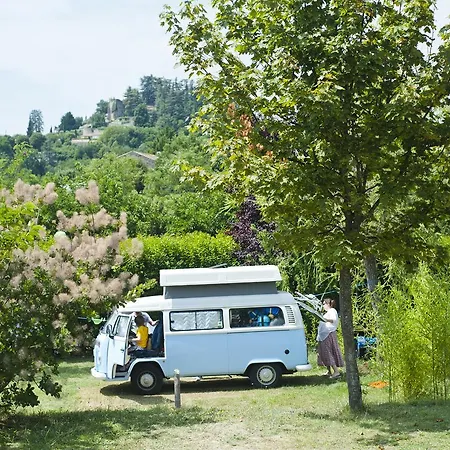 Camping Les Routes De Provence 3*